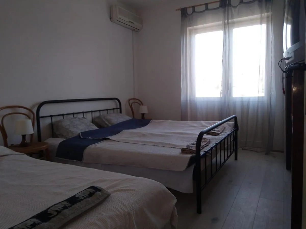 סלאטינה Apartments Ljilja 0*,