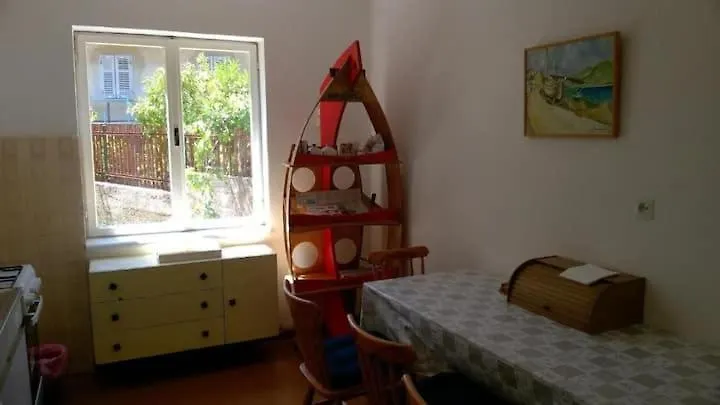 Apartments Ljilja Slatine